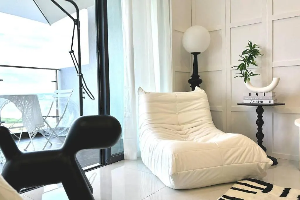 Apartament Dooga Ins-Secret Garden Seaview Johor Bahru 0*,  Malezja